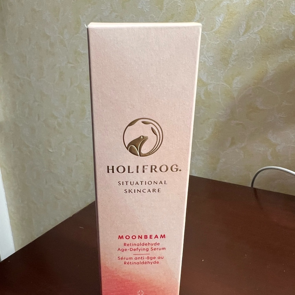 Full size (1 fl oz) unopened/unused Holifrog Moonbeam Age-Defying Serum